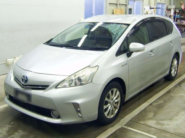 70032 TOYOTA PRIUS ALPHA ZVW41W 2013 г. (TAA Chubu)